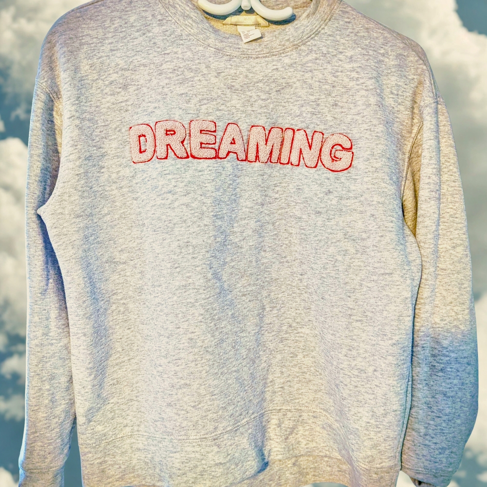 H&M Gray Crew Neck Sweater with Red 'Dreaming'